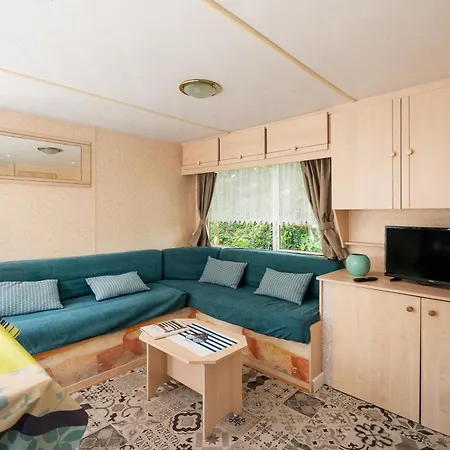 Mobilhome Capacite 2 A 4 Personnes * Pluduno